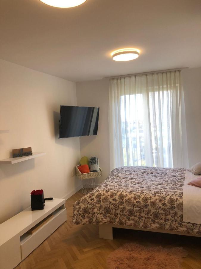 Apartman Lana Apartment ซาดาร์ ภายนอก รูปภาพ