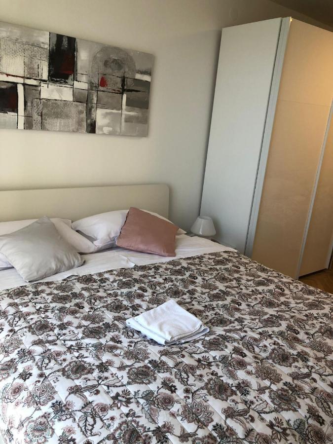 Apartman Lana Apartment ซาดาร์ ภายนอก รูปภาพ